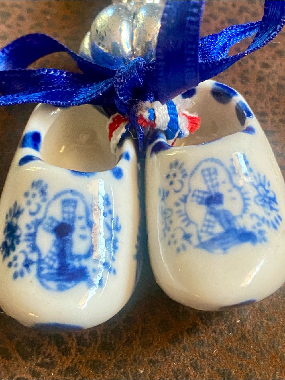Blue Delft Windmill  Design Ceramic Shoe Keychain w/ Protective Evil Eye Accent - Picture 3 of 9